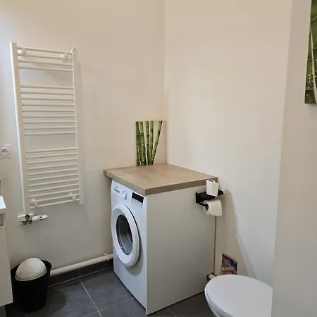 Apartmán Cozy 2 Bedroom Evry-Courcouronnes